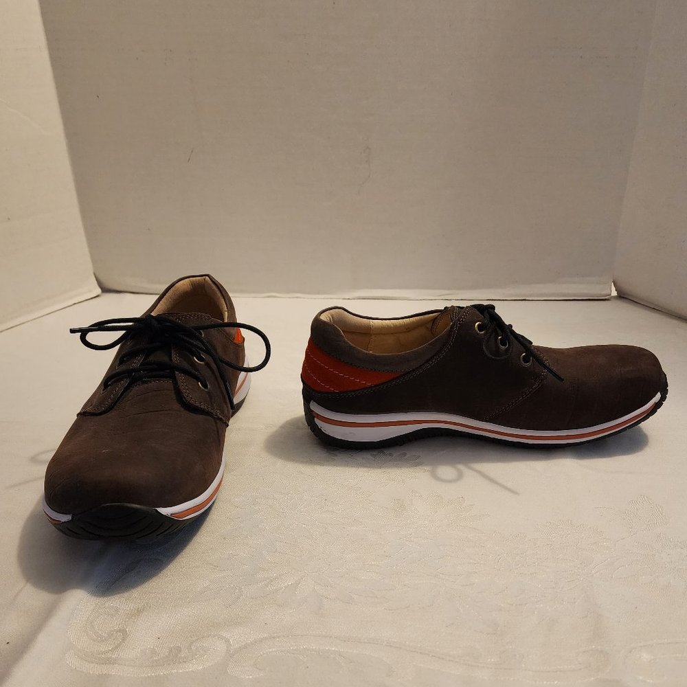 Men's Size 9.5 Alegria Nubuck Leather Casual Athletic Shoes Like New Condition!